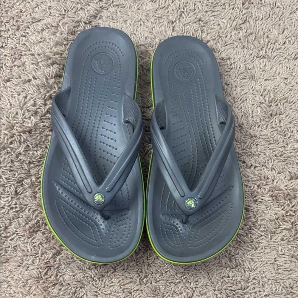 CROCS Men Gray and Green Sandals Waterproof Size 8